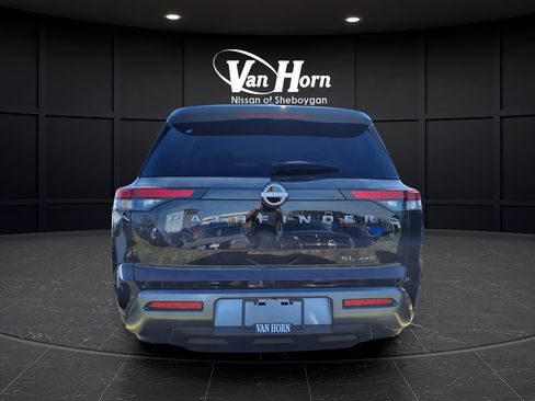 New 2026 Nissan Pathfinder SL AWD/4WD image 5