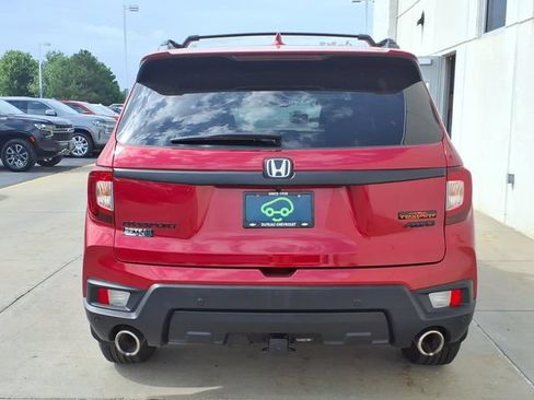 Used 2022 Honda Passport TrailSport image 4