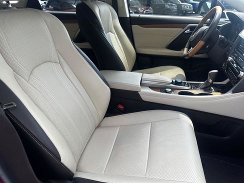 Used 2019 Lexus RX 350 FWD w/ Premium Package image 3