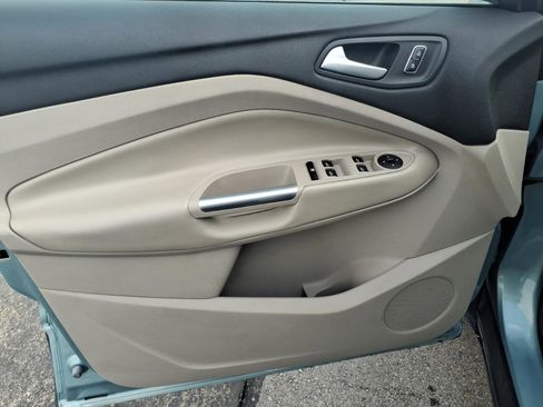 Used 2013 Ford Escape SE w/ Class II Trailer Tow Pkg image 11