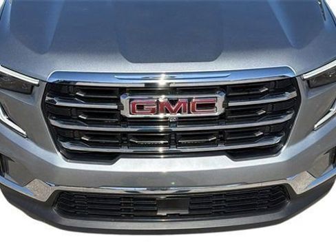 Used 2025 GMC Acadia Elevation image 9