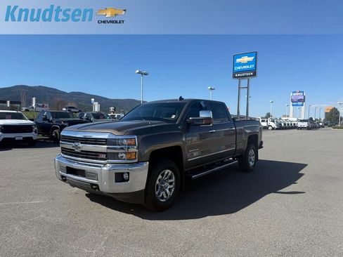 Used 2015 Chevrolet Silverado 2500 LTZ image 3