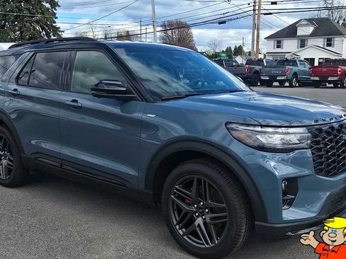 New 2026 Ford Explorer ST-Line w/ ST-Line Street Pack AWD/4WD image 7