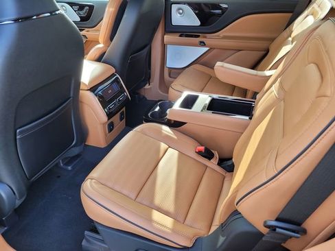 New 2026 Lincoln Aviator Black Label w/ Black Label Special Edition image 16