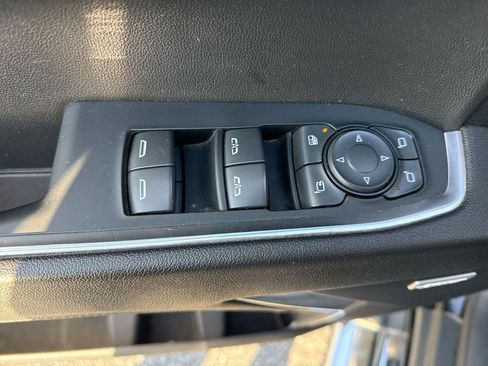 Used 2023 Chevrolet Silverado 1500 LTZ AWD/4WD image 22