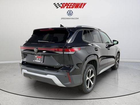 New 2026 Volkswagen Tiguan SE image 7