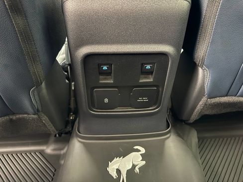 Used 2021 Ford Bronco First Edition AWD/4WD image 65