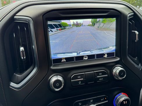 Used 2022 GMC Sierra 1500 AT4 w/ AT4 Preferred Package AWD/4WD image 39
