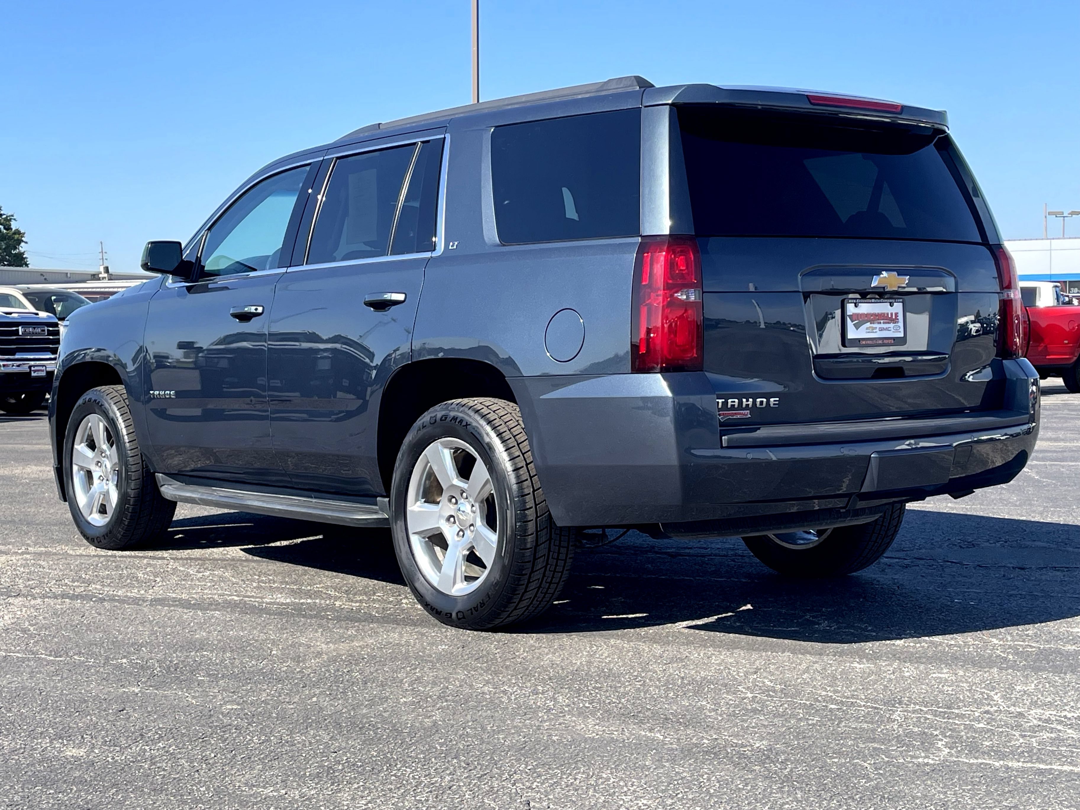 Used 2020 Chevrolet Tahoe LT w/ Luxury Package AWD/4WD image 6