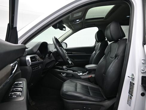 Used 2022 Kia Telluride EX w/ EX Premium Package image 13