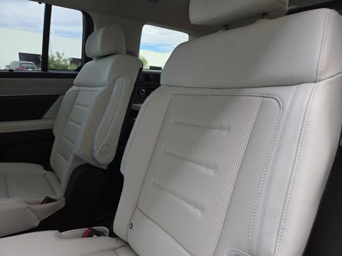 New 2025 Hyundai Santa Fe Calligraphy image 11