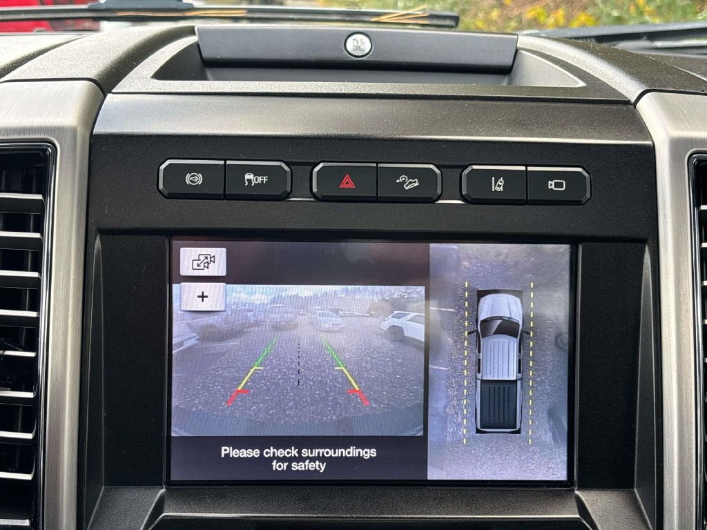 Used 2019 Ford F350 Platinum w/ Platinum Ultimate Package AWD/4WD image 26