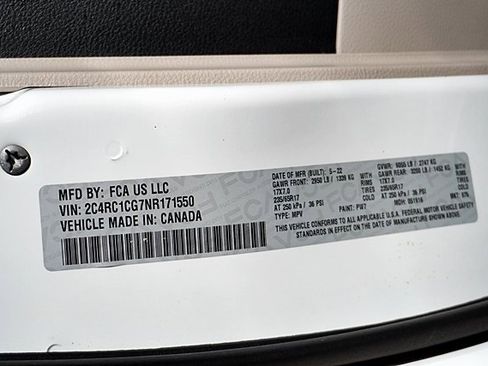 Used 2022 Chrysler Voyager LX image 34