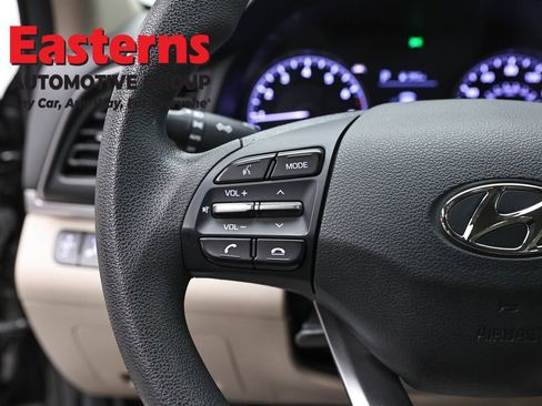 Used 2020 Hyundai Elantra SEL w/ Cargo Package (C1) FWD image 14