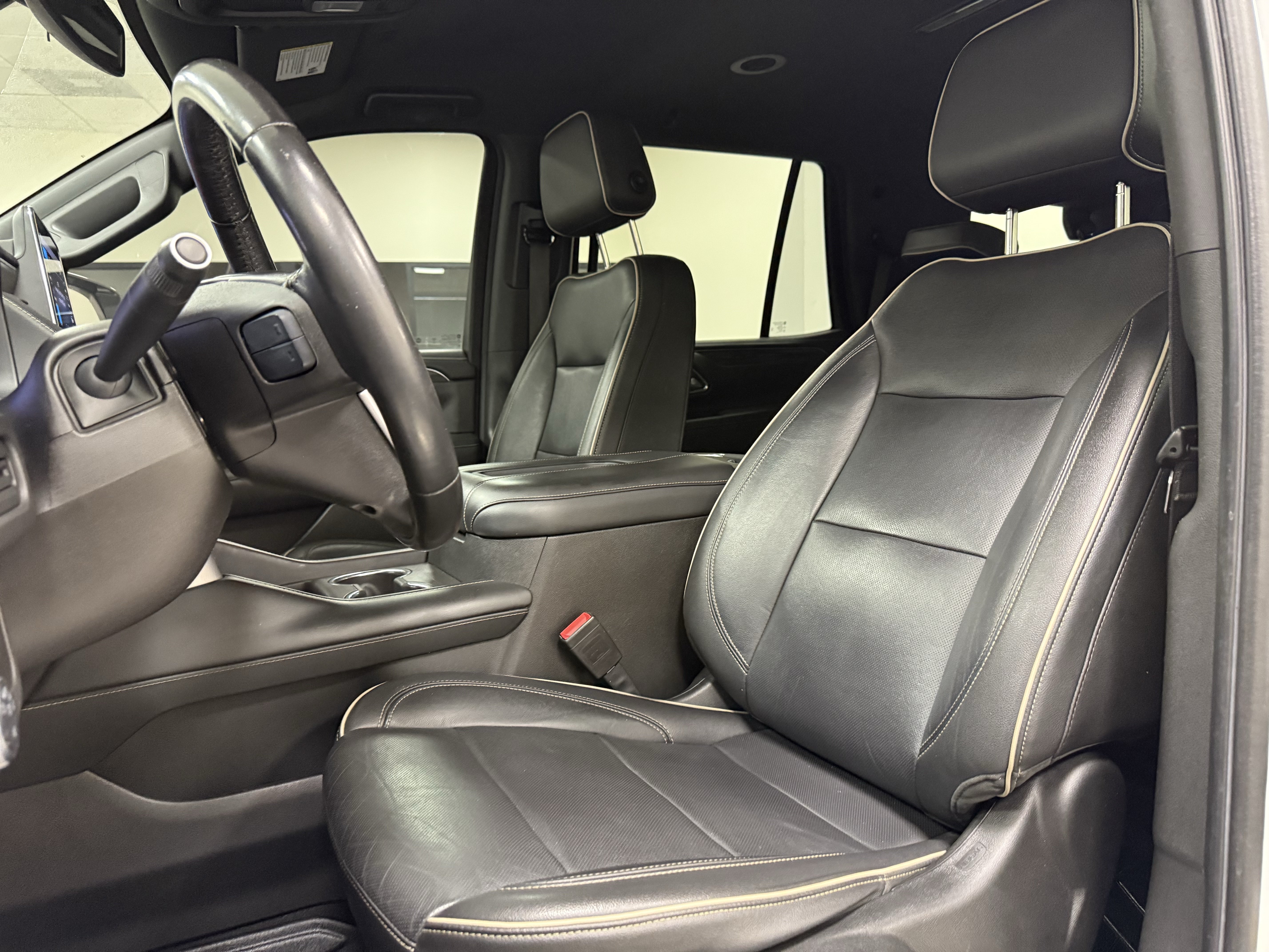 Used 2021 GMC Yukon SLT RWD image 13