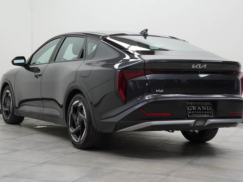 Used 2025 Kia K4 EX FWD image 11