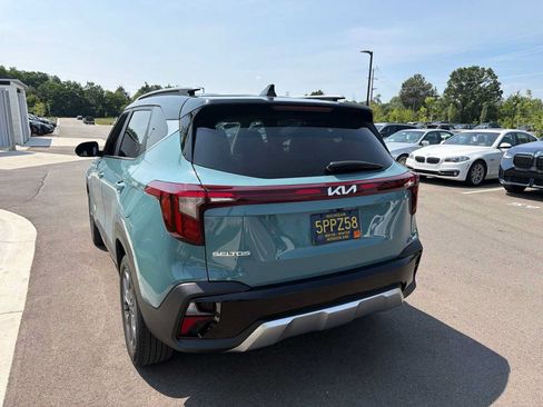 Used 2024 Kia Seltos S AWD/4WD image 19