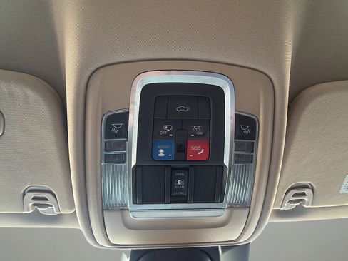 Used 2021 RAM 1500 Laramie AWD/4WD image 27