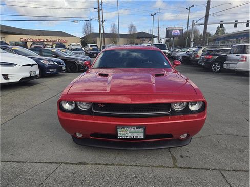 Used 2012 Dodge Challenger R/T image 3