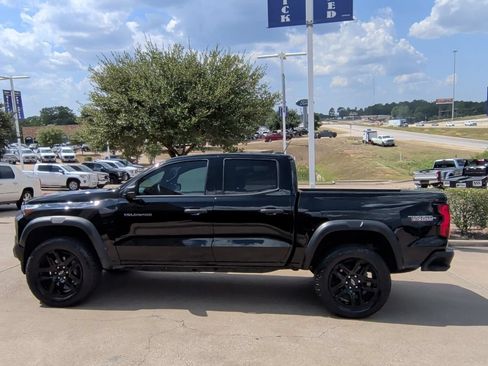 Used 2023 Chevrolet Colorado Trail Boss AWD/4WD image 7