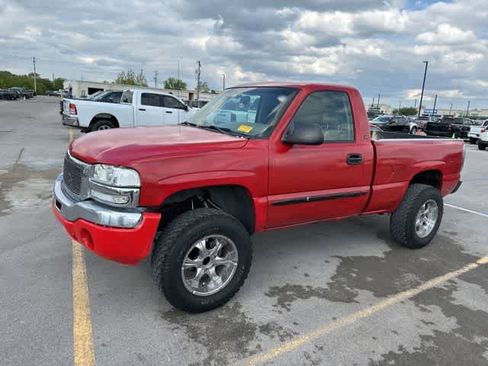 Used 2003 GMC Sierra 1500 SLE w/ Suspension Package, Off-Road AWD/4WD image 4
