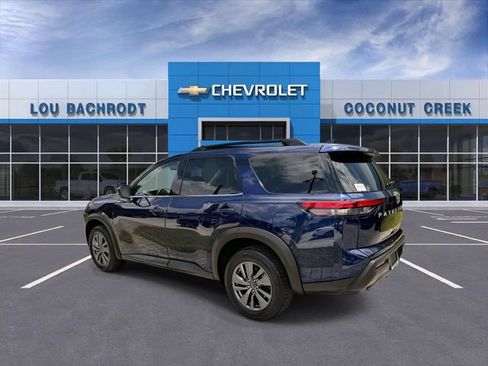 Used 2025 Nissan Pathfinder SV FWD image 6