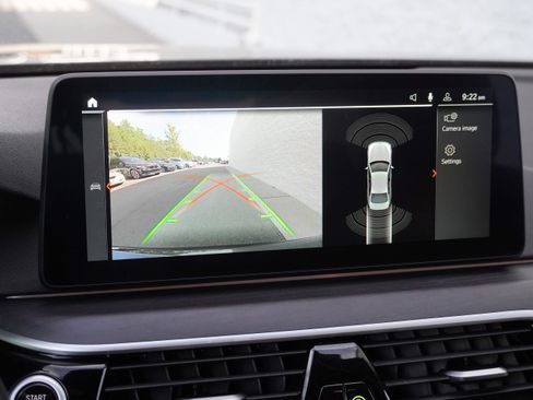 Used 2023 BMW 530i xDrive w/ M Sport Package AWD/4WD image 27