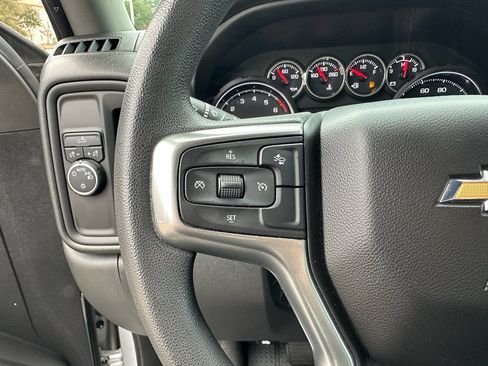 Used 2022 Chevrolet Silverado 1500 Custom w/ Safety Confidence Package image 19