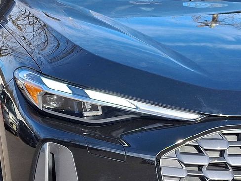 Certified 2025 Audi Q5 Premium w/ Convenience Package image 28