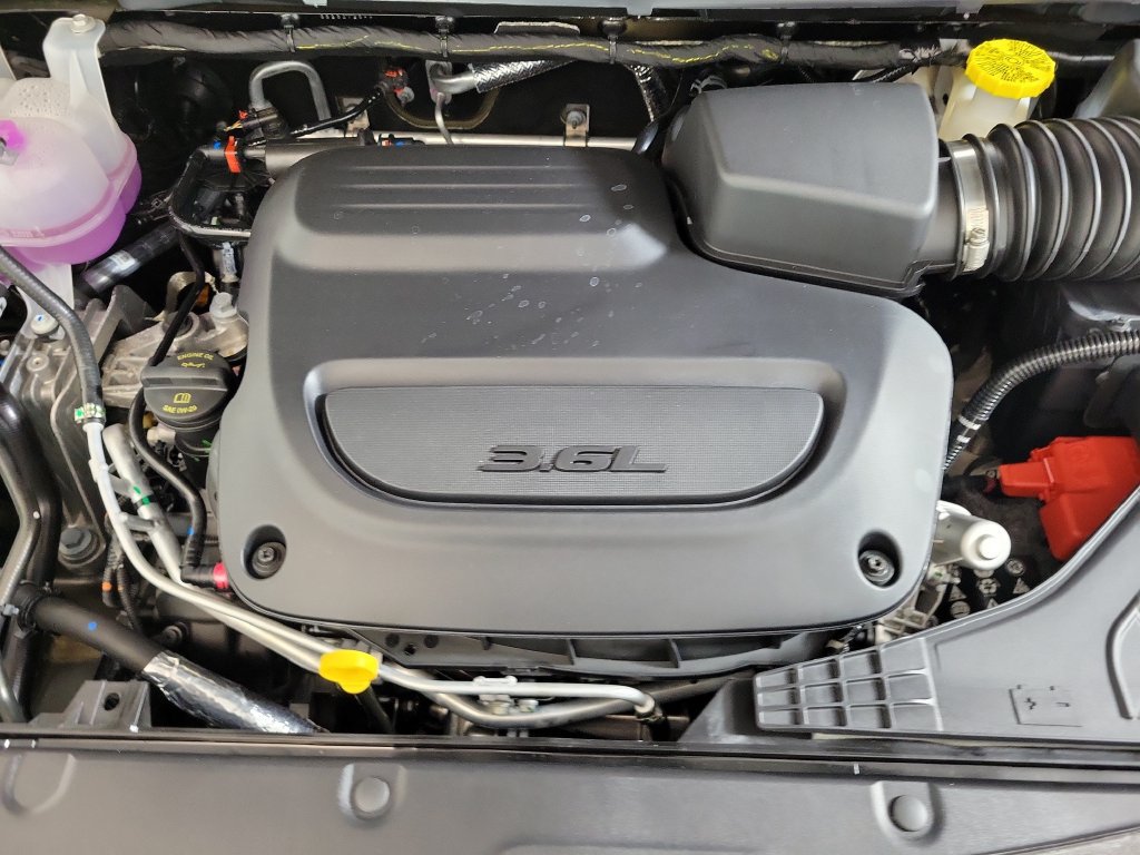 New 2027 Chrysler Pacifica Select FWD image 10