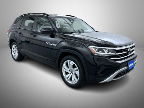 Used 2021 Volkswagen Atlas SE image 3