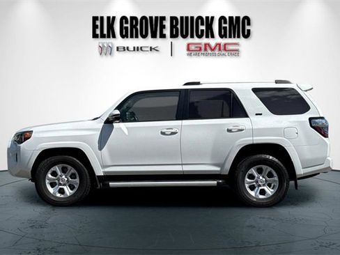 Used 2022 Toyota 4Runner SR5 Premium image 7