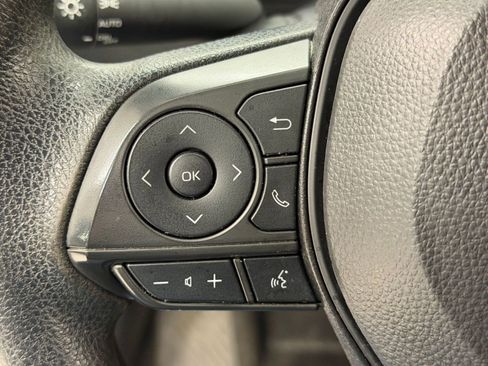 Used 2024 Toyota Corolla LE FWD image 13