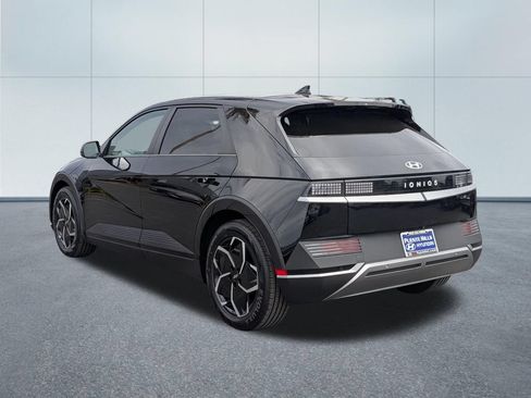 Certified 2023 Hyundai Ioniq 5 SEL RWD image 4