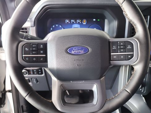 Used 2025 Ford F150 Lariat w/ Equipment Group 502A High AWD/4WD image 3