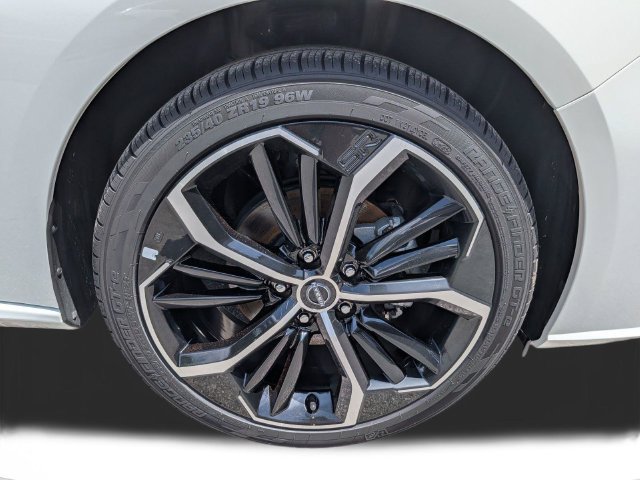 Used 2025 Nissan Altima 2.5 SR FWD image 12