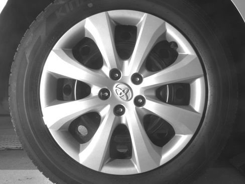Used 2025 Toyota Corolla LE FWD image 13