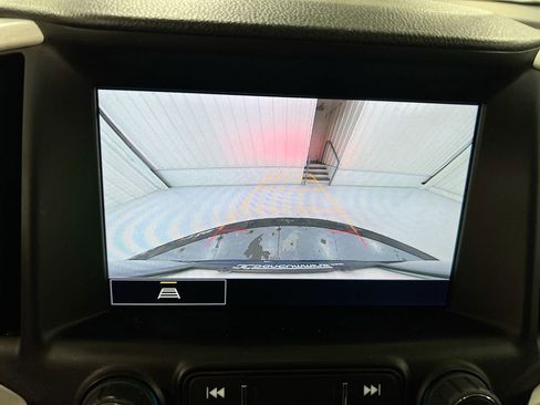 Used 2023 GMC Terrain SLT AWD/4WD image 15