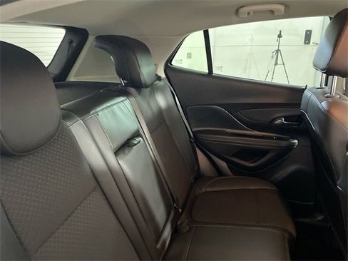 Used 2022 Buick Encore Preferred w/ Safety Package image 14