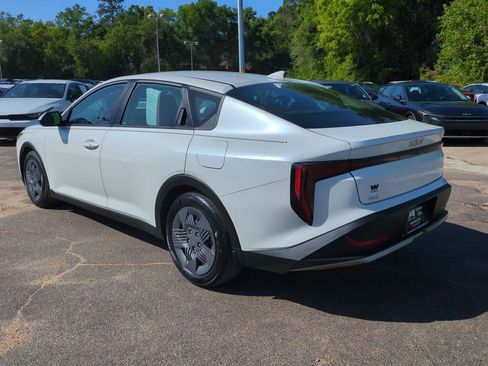 Certified 2025 Kia K4 LX image 7