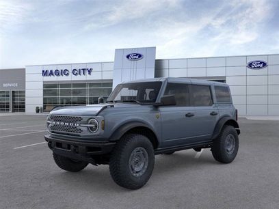 New 2025 Ford Bronco Badlands w/ Sasquatch Package