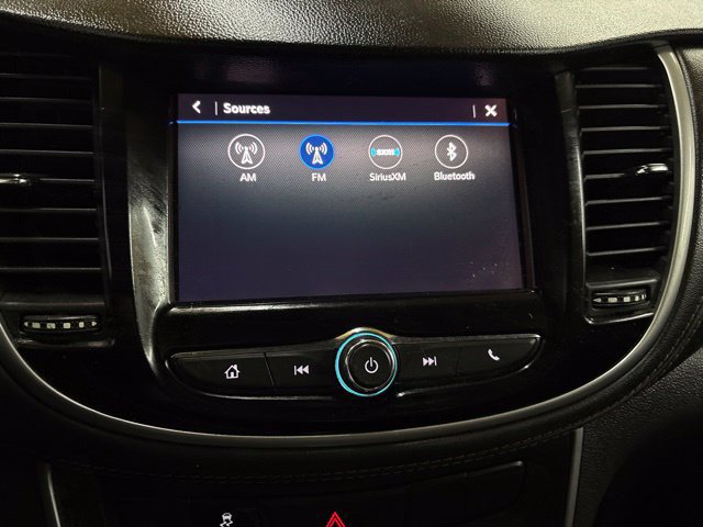 Used 2021 Chevrolet Trax LT w/ Midnight Edition FWD image 30
