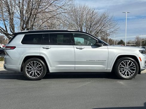 Used 2023 Jeep Grand Cherokee L Summit image 7