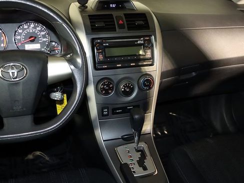 Used 2012 Toyota Corolla S image 15