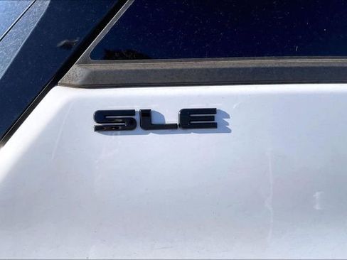 Used 2020 GMC Terrain SLE w/ Driver Convenience Package image 22