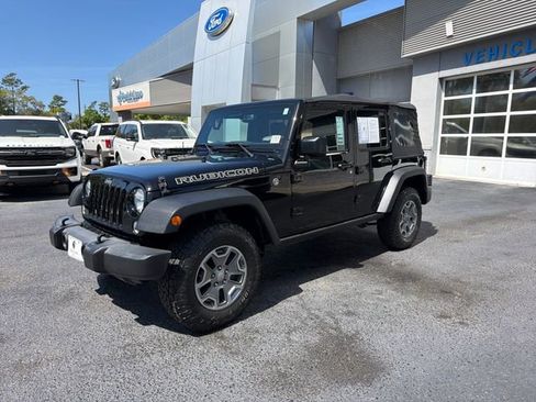 Used 2016 Jeep Wrangler Unlimited Rubicon w/ Connectivity Group AWD/4WD image 3