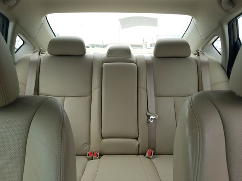 Used 2015 Nissan Altima 2.5 SL w/ Moonroof Package image 19