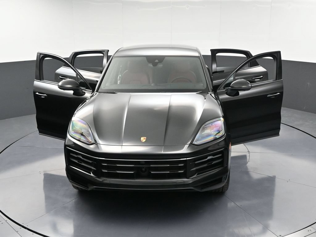 Certified 2026 Porsche Cayenne E-Hybrid Coupe AWD/4WD image 34