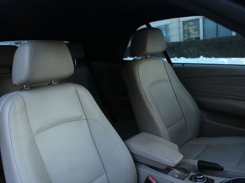 Used 2012 BMW 135i Convertible RWD image 19