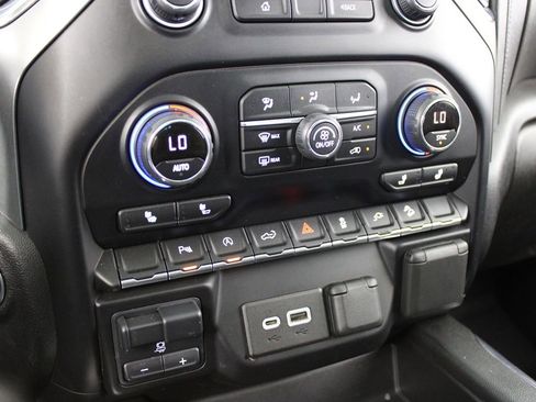 Used 2021 Chevrolet Silverado 1500 LT Trail Boss w/ Convenience Package II image 21